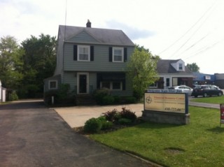 AUCTION OFFICE/RETAIL BUILDING