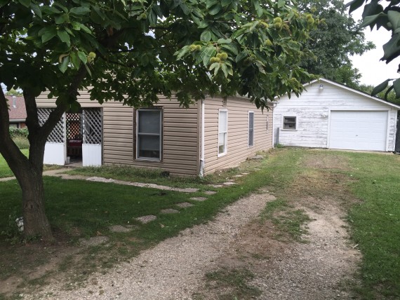 Bungalow and Garage on Tract 3