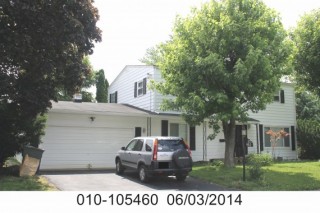 4 bedroom 3.5 bath free standing home, full basement