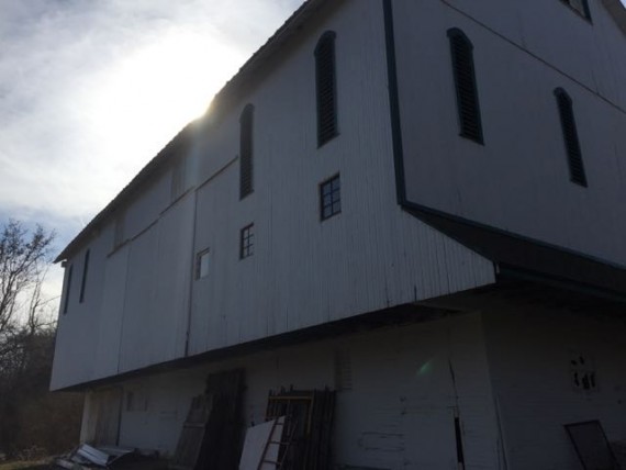 Barn on tract 6