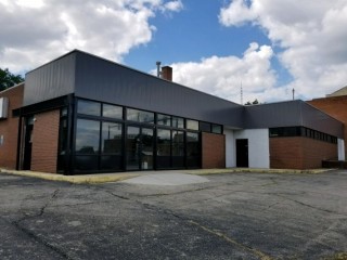 Light Manufacturing /Retail  Building For Sale !