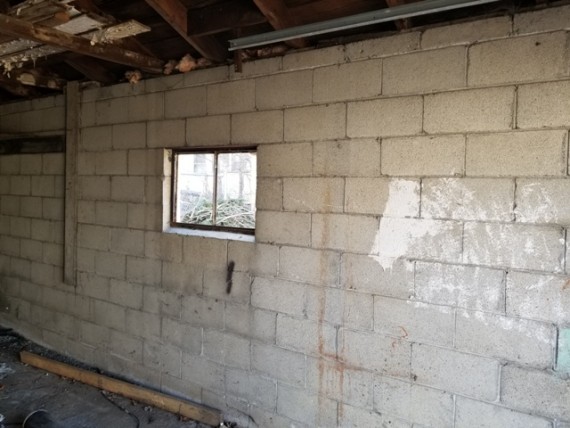 Detached One Car Garage Concrete Block Walls