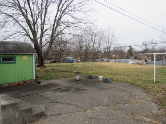 Fenced Rear Yard