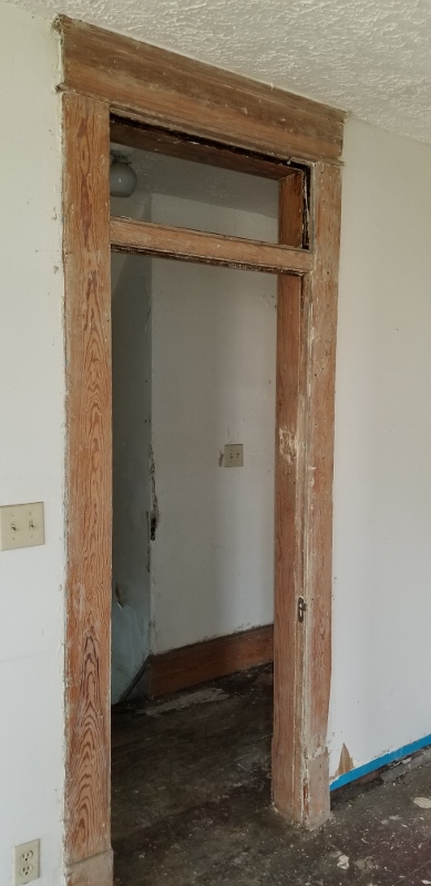 Original Victorian Woodwork & Hardwood Floors Everywhere.