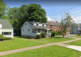 Flip this house in Mayfield Heights