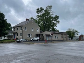 Sunbury Commercial Property on the Square