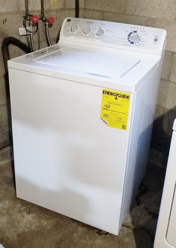 This GE Clothes Washer stays with the House and Sells as is