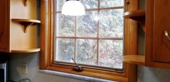 All Original Retro 1960's Gorgeous Interior Wooden Window Frames Everywhere. 