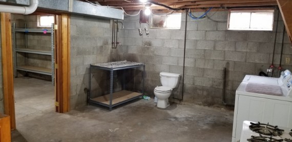 Possible 2nd Full Bath Room Location?