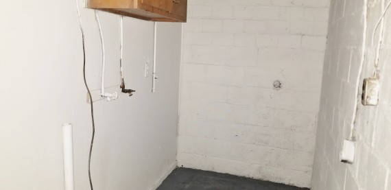 Washer Dryer Hook Up Rooms. Both Sides