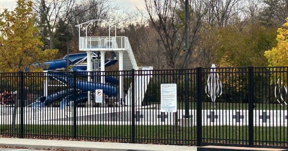 Walking Distance To The Grandview Heights Swimming Pool 