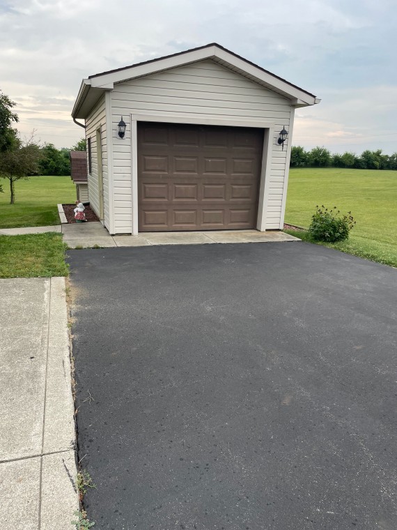 Detached Garage