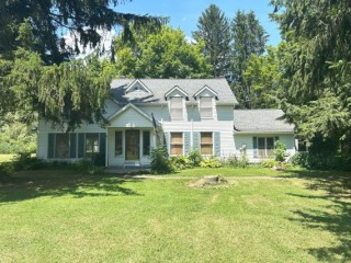 Great Home - Outbuildings - 6.5 +/- acres