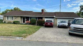 Gorgeous 1950's Mid Century Modern Stone Brick Ranch, 3 Car Attached Garage. $199,000 Minimum Bid Online Auction