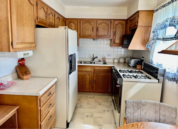 All Good Working Kitchen Appliances Stay