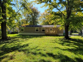 2003 Redman 4 Bed 2 Bath 2,200 Sqft