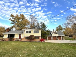 Great Home with Outbuilding - 1+/- acre