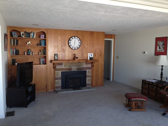 Living room with Gas fireplace