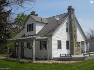 BEAUTIFUL LAKEVIEW CAPE COD HOME